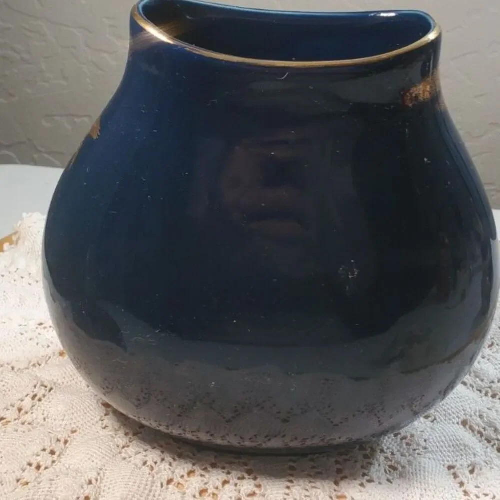Toyo Kiku Chrysanthemum Cobalt Blue Porcelain Japanese Vase ~Vintage~